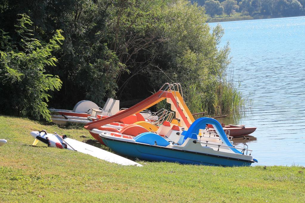 Il Castoro Di Martignano Villa Anguillara Sabazia Exteriör bild