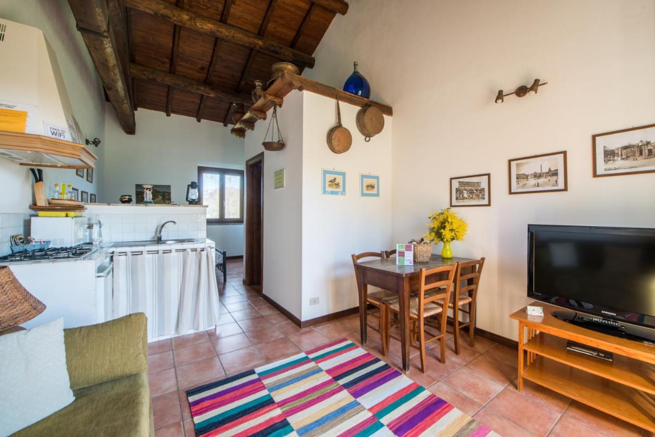 Il Castoro Di Martignano Villa Anguillara Sabazia Exteriör bild